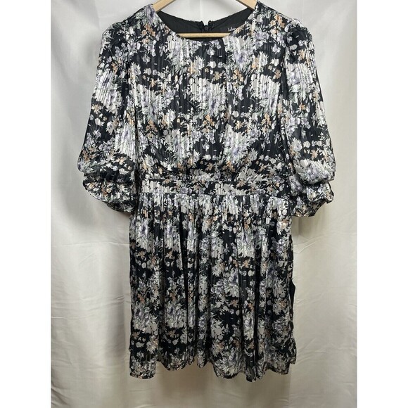Lulus Dresses & Skirts - Lulus Pleasing to the eye black floral print skater mini dress womens XL NEW